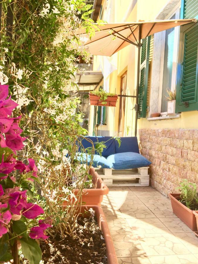 Sulla Via Delle Cinque Terre Hotel La Spezia Bagian luar foto